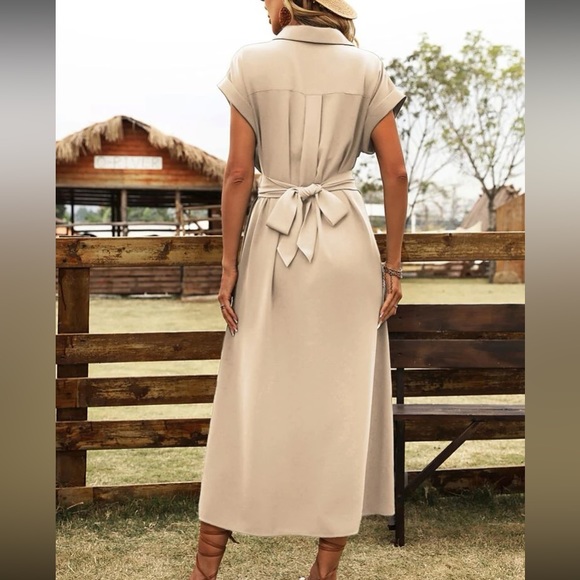 Classic button front dress - Picture 10 of 16